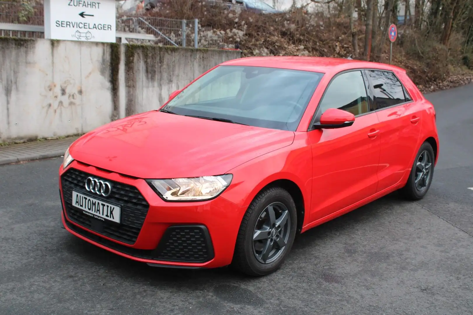 Audi A1 Sportback 30 TFSI Autom Navi Virtual Cockpit Rot - 1