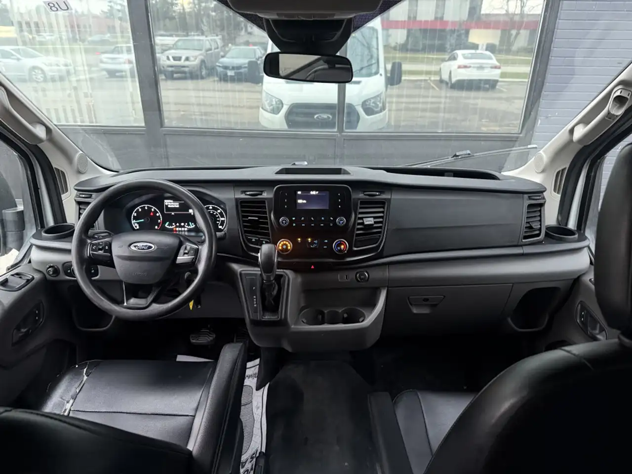 Ford Transit Cargo Van снимка Ford Transit Cargo Van
