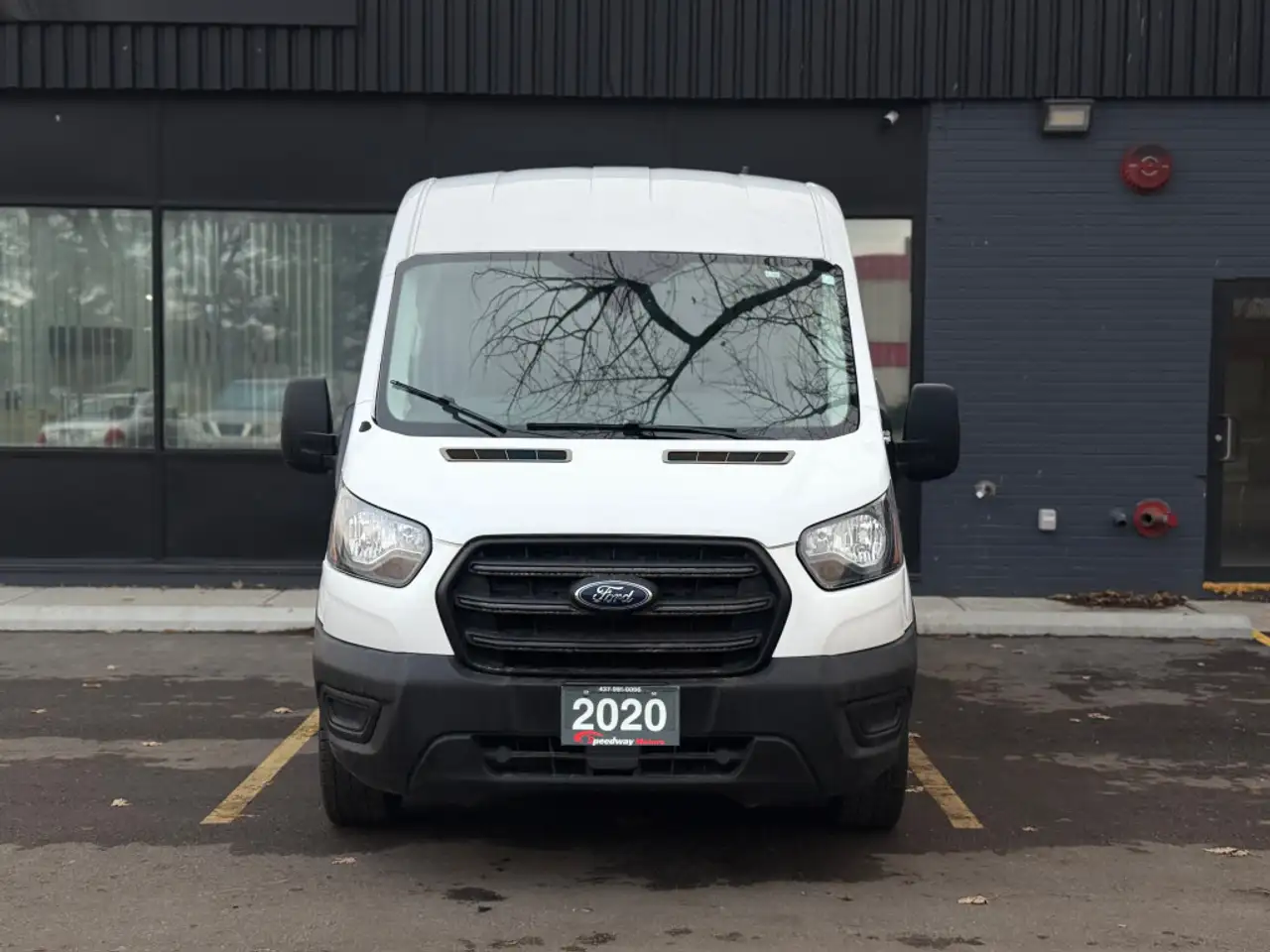Ford Transit Cargo Van снимка Ford Transit Cargo Van