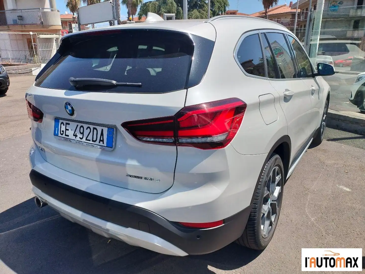 BMW X1 xdrive25e xLine auto Bianco - 2