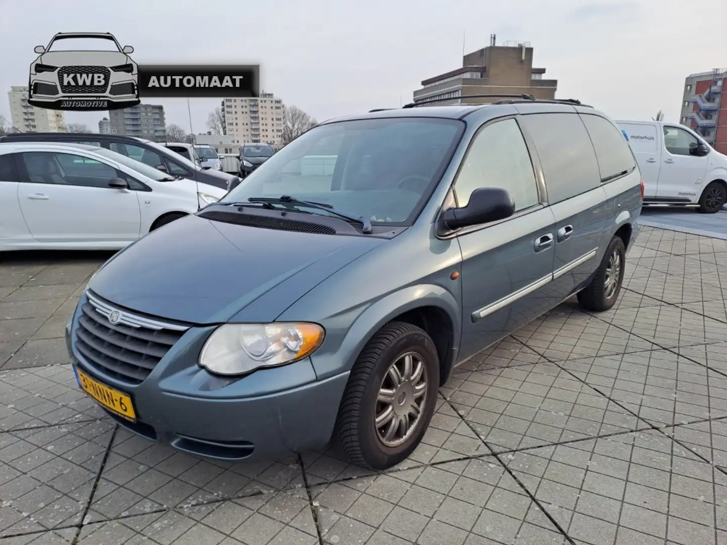 Chrysler Town & Country 3.3 V6 Automaat 182Pk Verde - 1