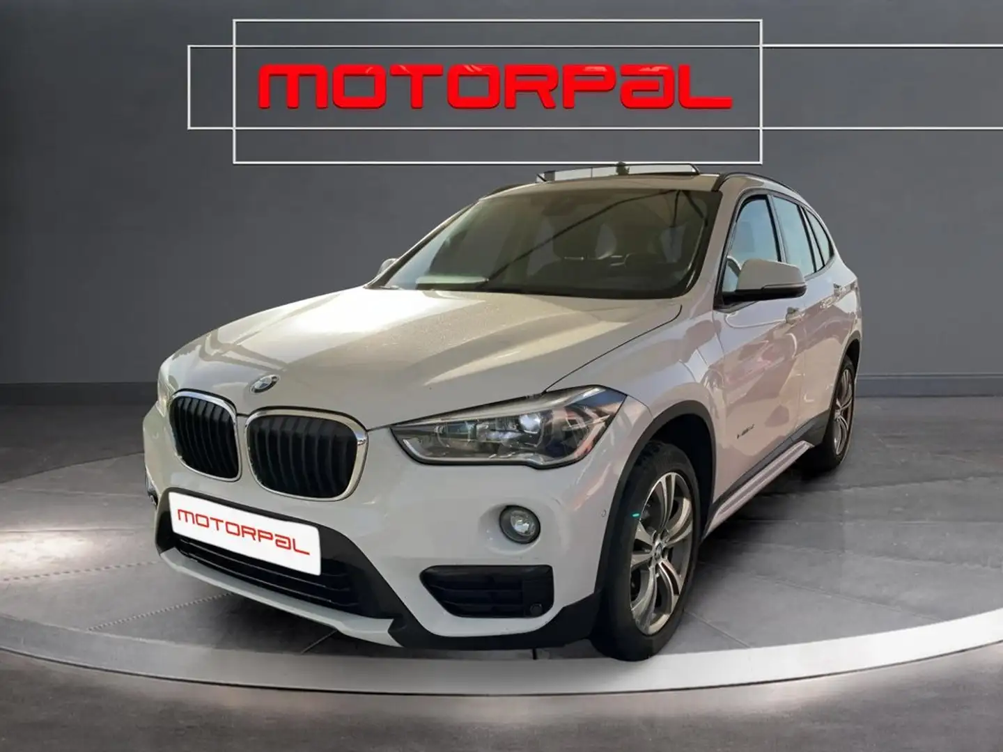 BMW X1 sDrive 18dA Blanco - 1