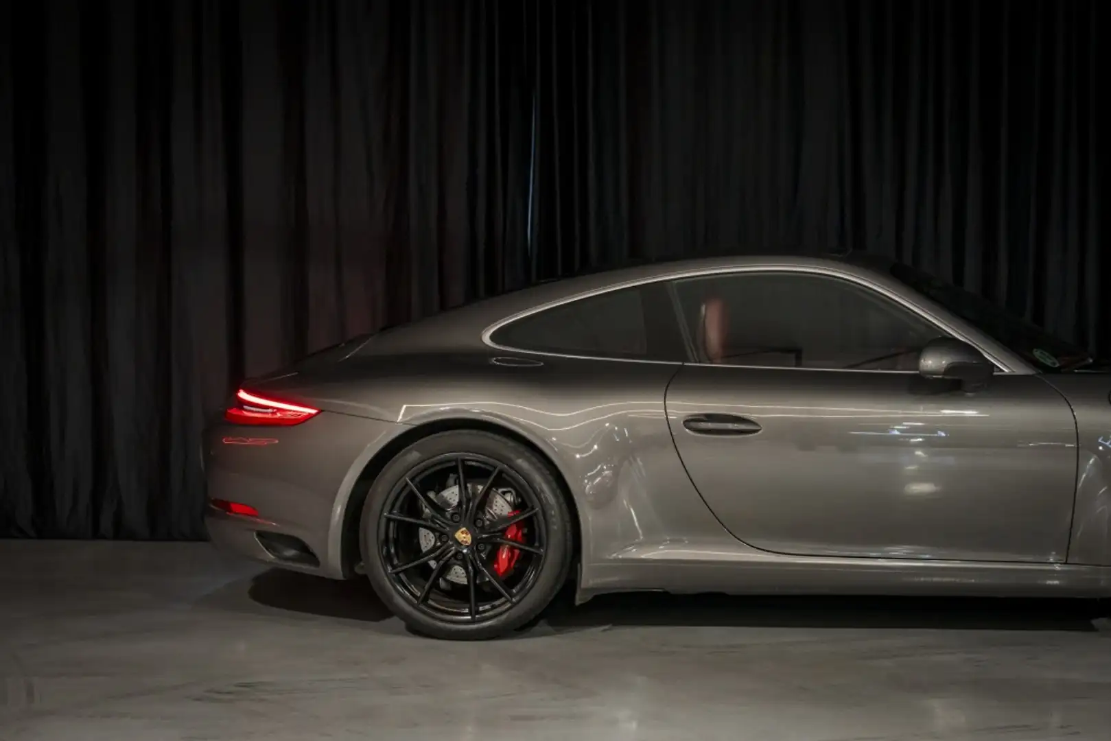 Porsche 991 Carrera Coupé PDK Gris - 1