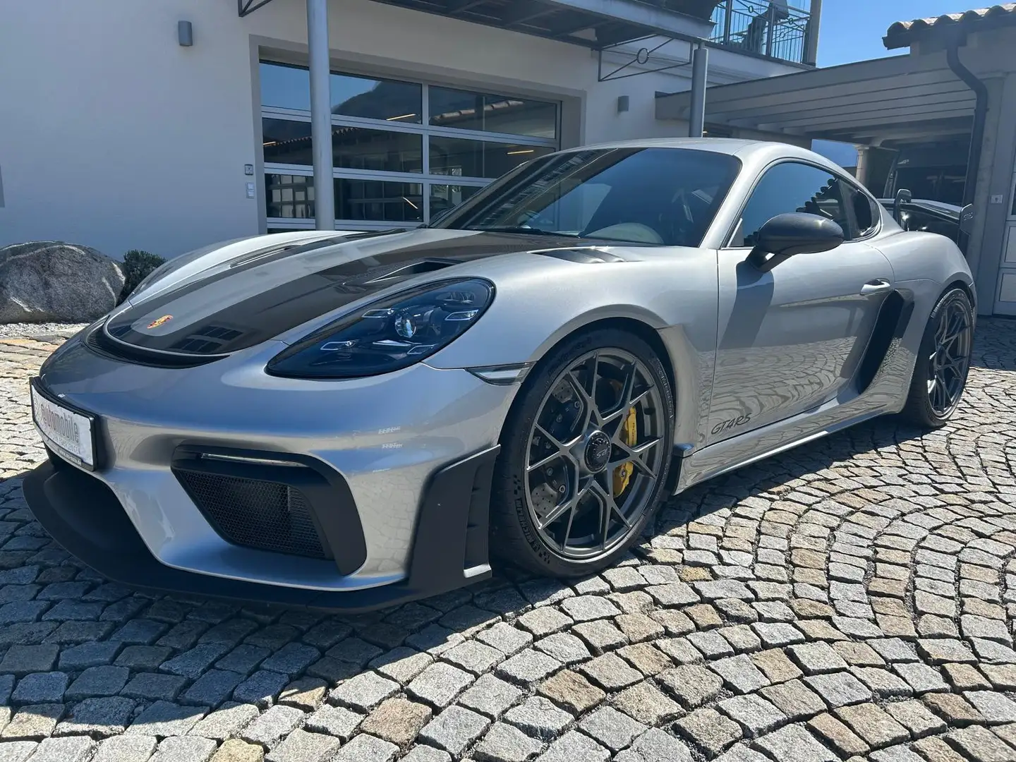 Porsche Cayman 718 GT4 RS Weissach|Lift|PCCB|CarPlay|BOSE Silber - 2