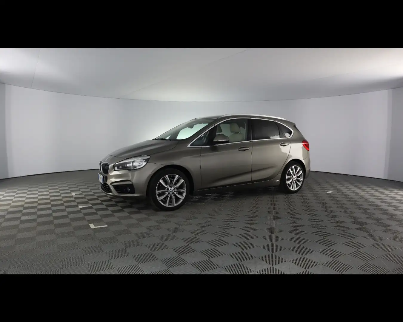 BMW 220 d xdrive Luxury auto Active Tourer Šedá - 1