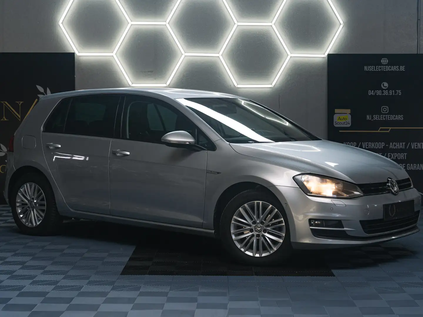 Volkswagen Golf 1.2 TSI CUP*Sieges Chauf*Cruise*Pdc*Garantie Argent - 1