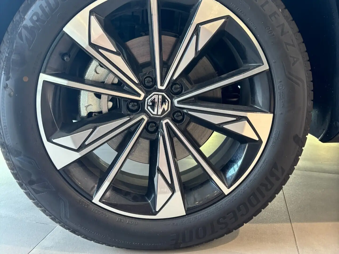 MG HS HEV COMFORT Zwart - 2