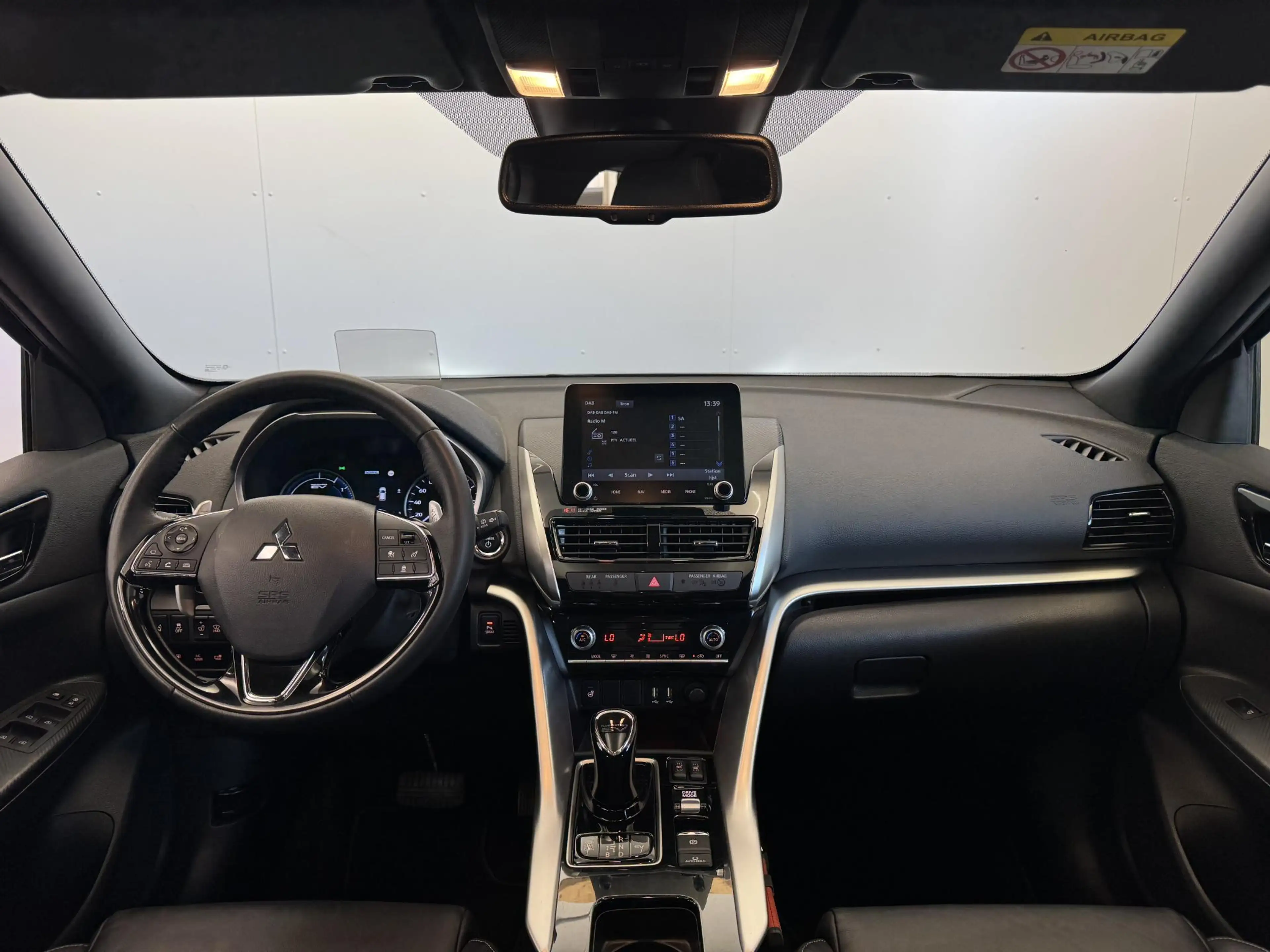 Mitsubishi Eclipse Cross 2.4 PHEV Instyle | Leder | Panoramadak | NL Auto | — photo 15