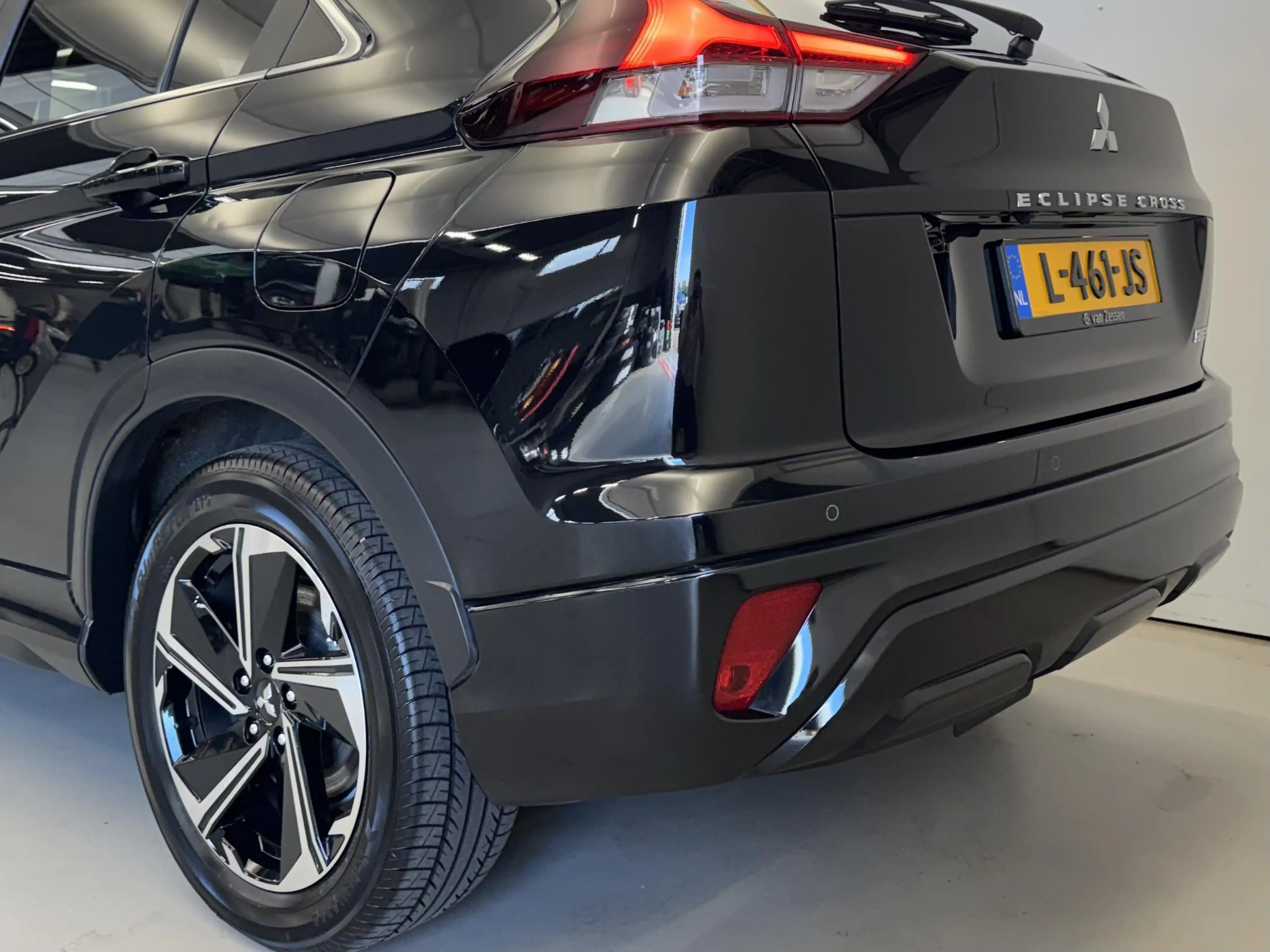 Mitsubishi Eclipse Cross 2.4 PHEV Instyle | Leder | Panoramadak | NL Auto | — photo 5