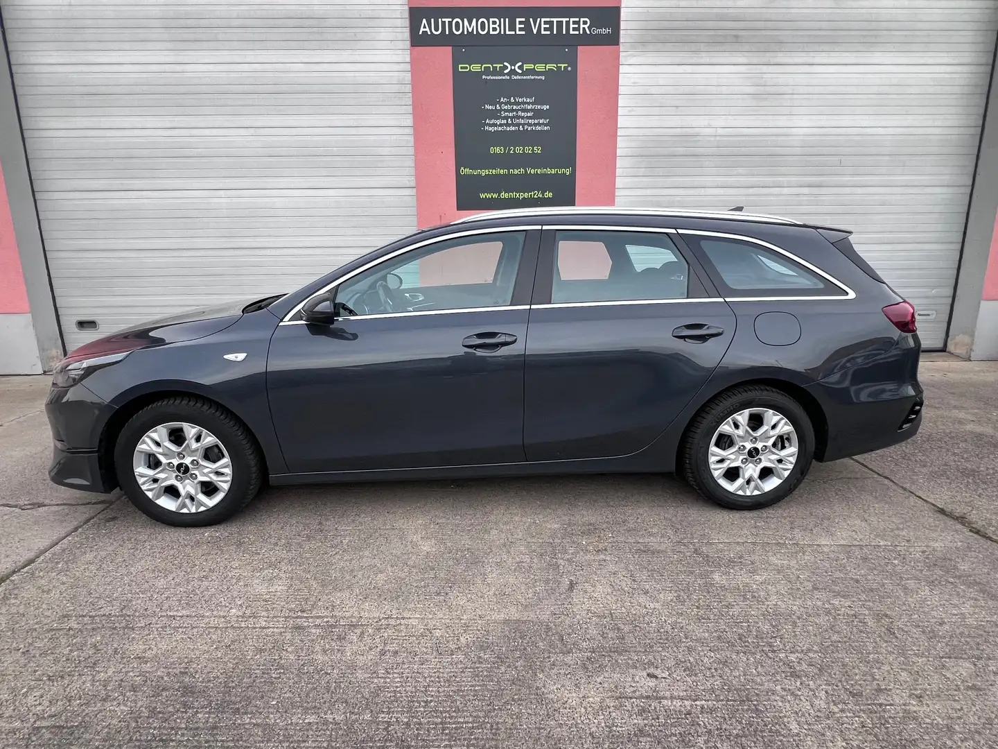 Kia Ceed SW / cee'd SW Vision Grau - 2