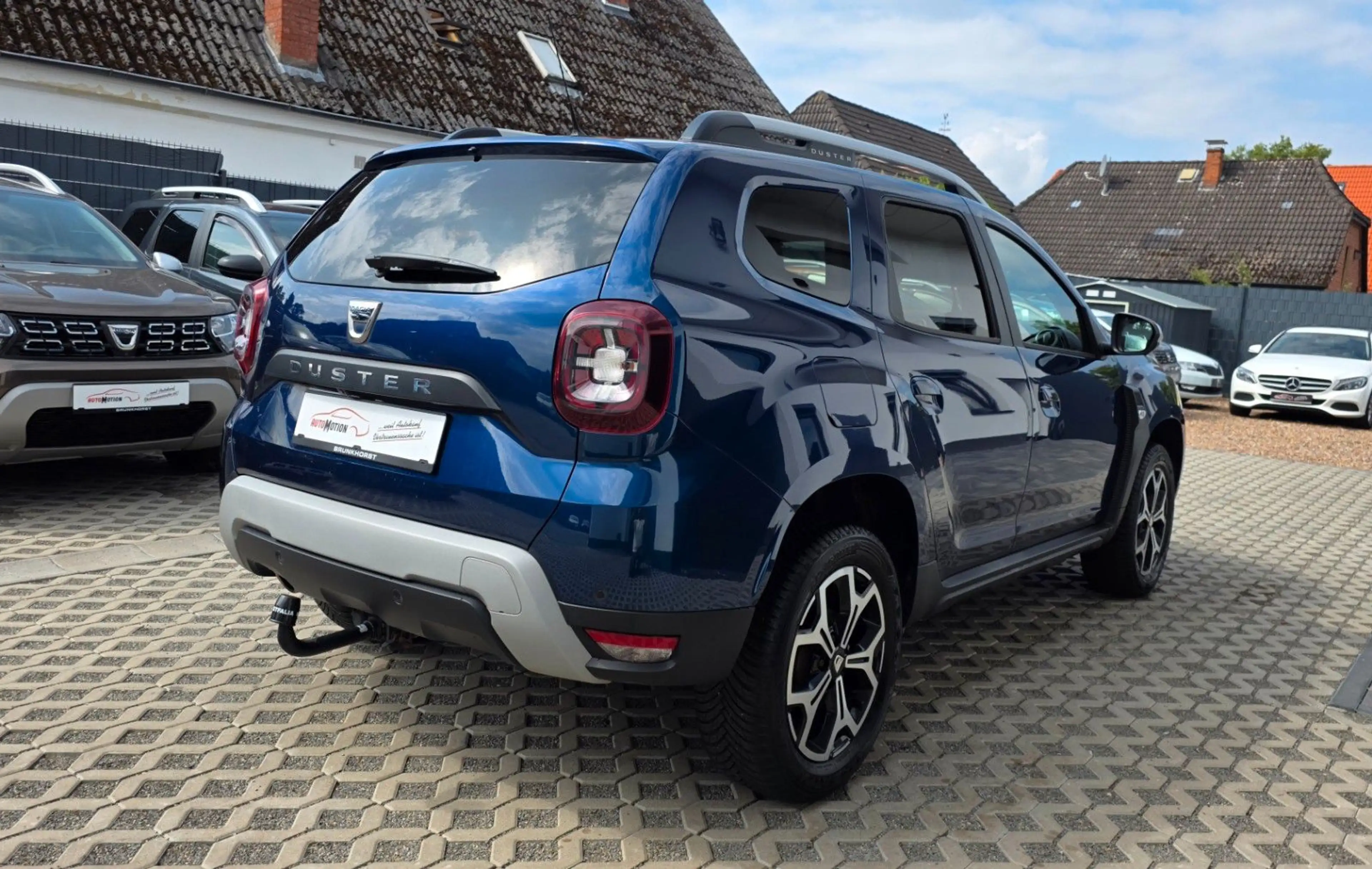 Dacia Duster II Prestige*Erstbesitz*LPG*AHK*Navi*PDC* — photo 3