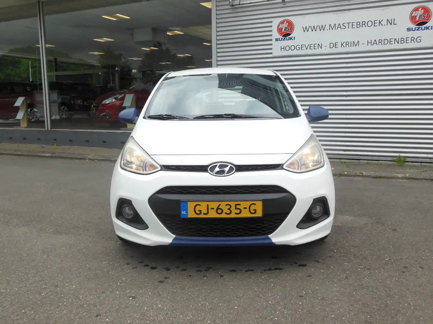 Hyundai i10 1.0i i-Motion Comfort Staat in Hoogeveen Blanc - 2