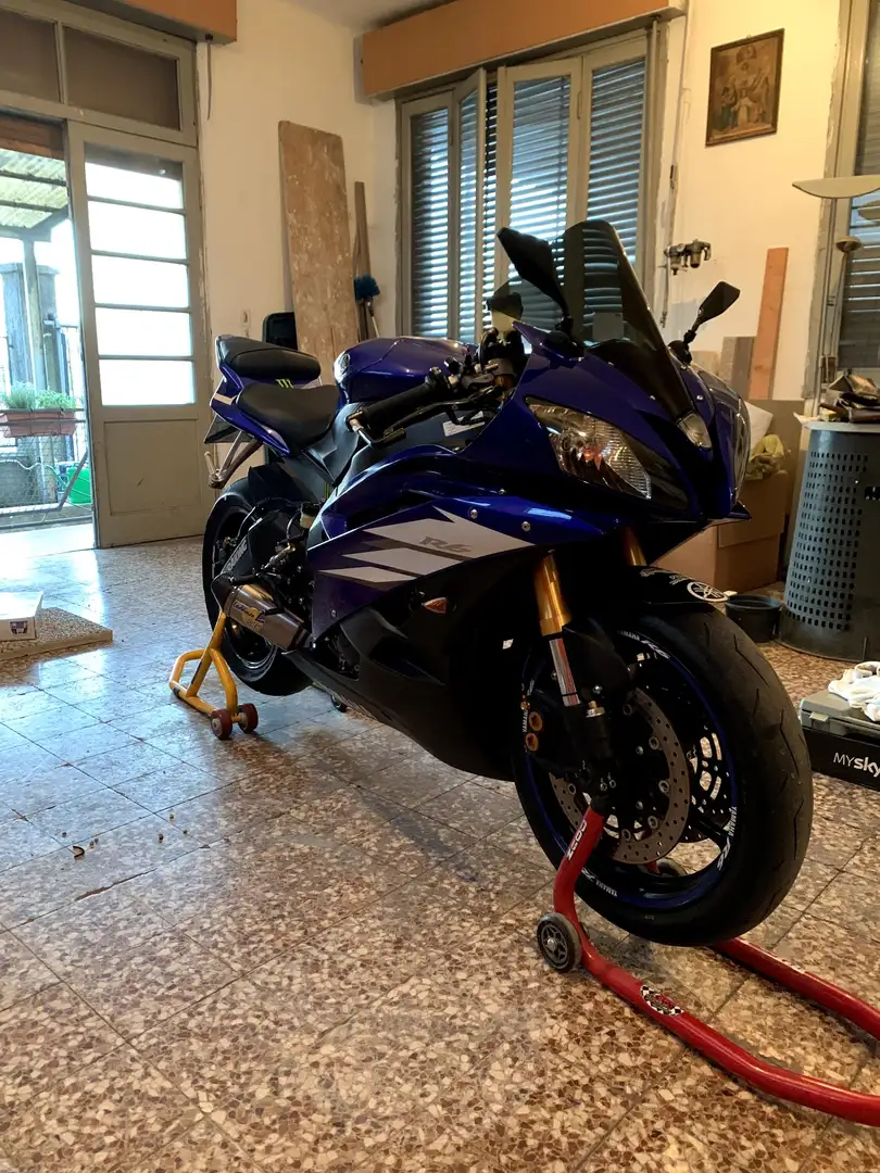 Yamaha YZF-R6 Blue - 2