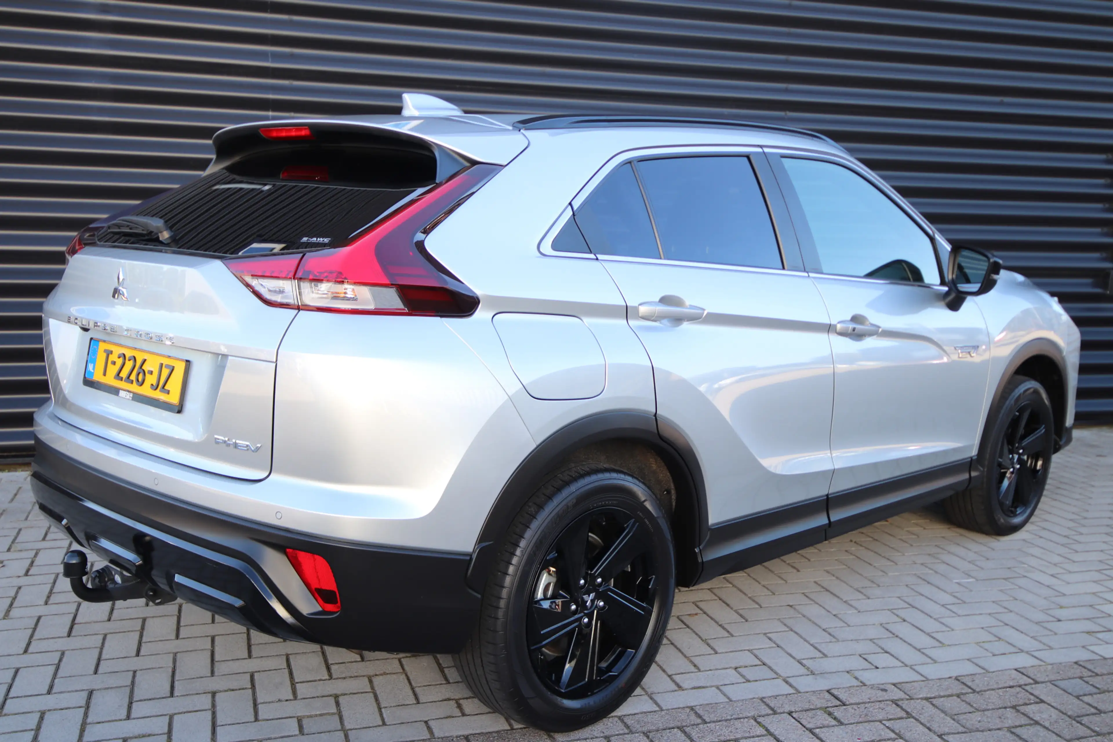 Mitsubishi Eclipse Cross 2.4 PHEV Black Edition E.Achterklep! NL-Auto, 1e e — photo 2