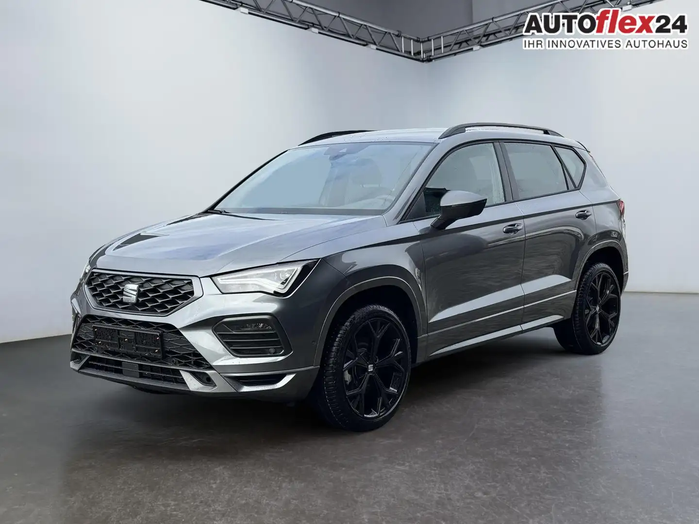 SEAT Ateca 1.5 TSI DSG FR Black Edition 19Z AHK PDC SHZ Na... Gri - 2