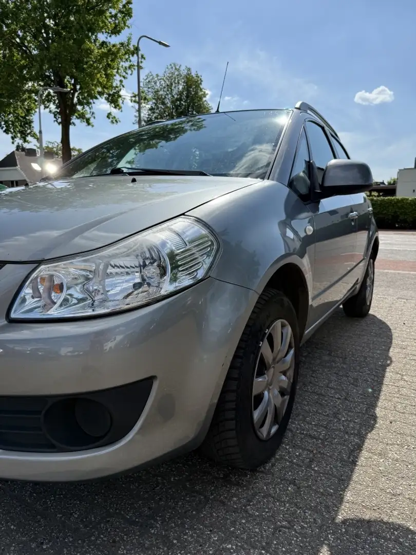 Suzuki SX4 1.5 Comfort Gris - 2