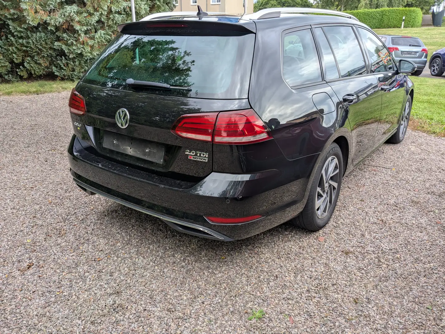 Volkswagen Golf Variant VII 4Motion  Standhzg. Schwarz - 2