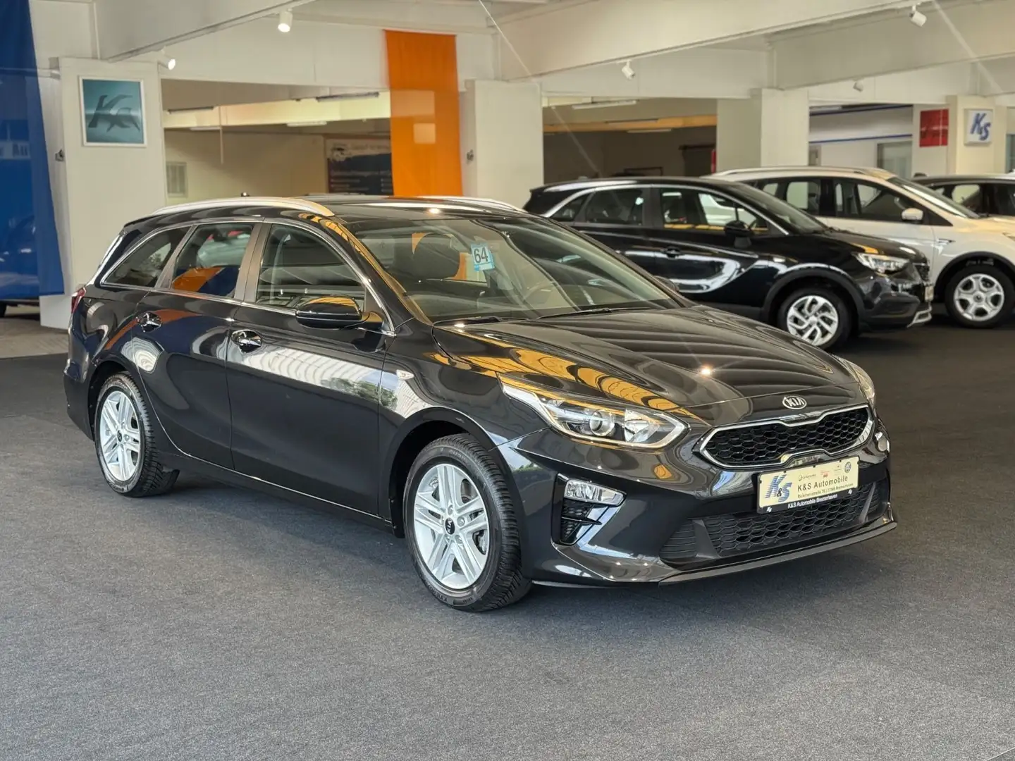 Kia Ceed / cee'd *NAVI*KAMERA*SITZH.+LENKRADH.* Schwarz - 1
