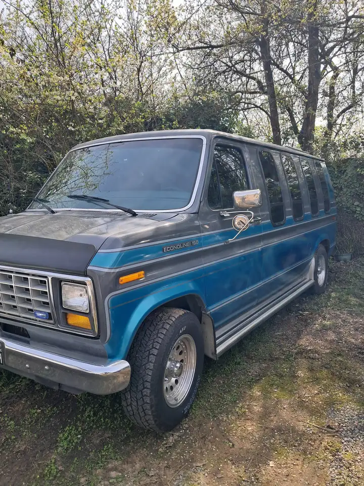 Ford Econoline V8 5,8 litres, foto 9