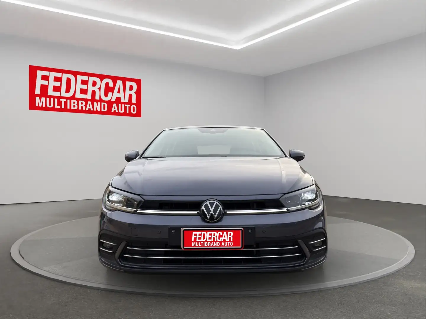 Volkswagen Polo 1.0 tsi Style 95cv Gris - 2