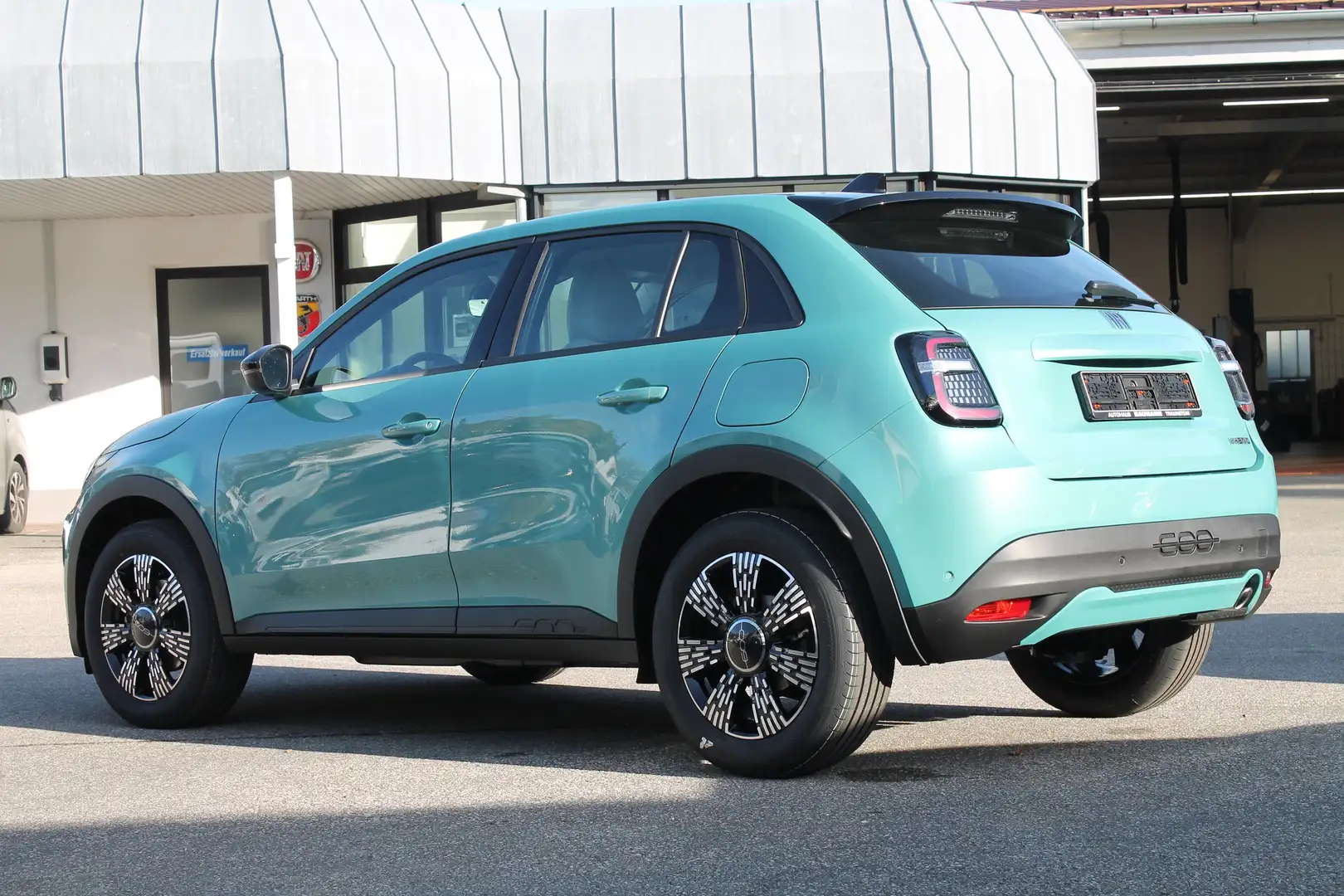 Fiat 600 Icon Hybrid 1.2 T3 81 kW (110 PS) DCT Blau - 2