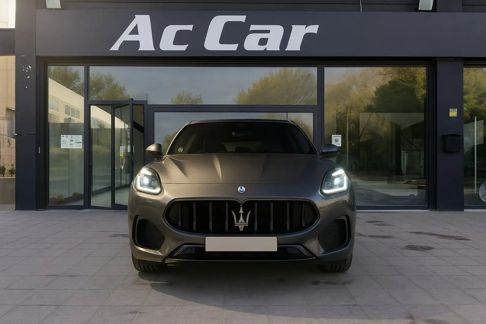 Maserati Grecale Modena L4 MHEV 330CV AWD Gris - 2