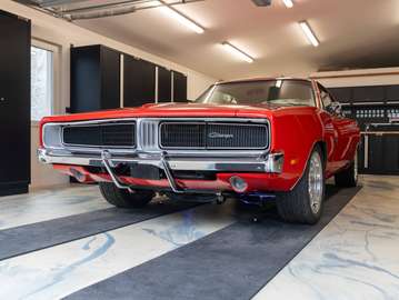 Charger R/T (1969) Rot/Beige Leder , Fachmagazin-Restaurierung, Technik veredelt