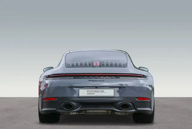 Porsche 911 view 14