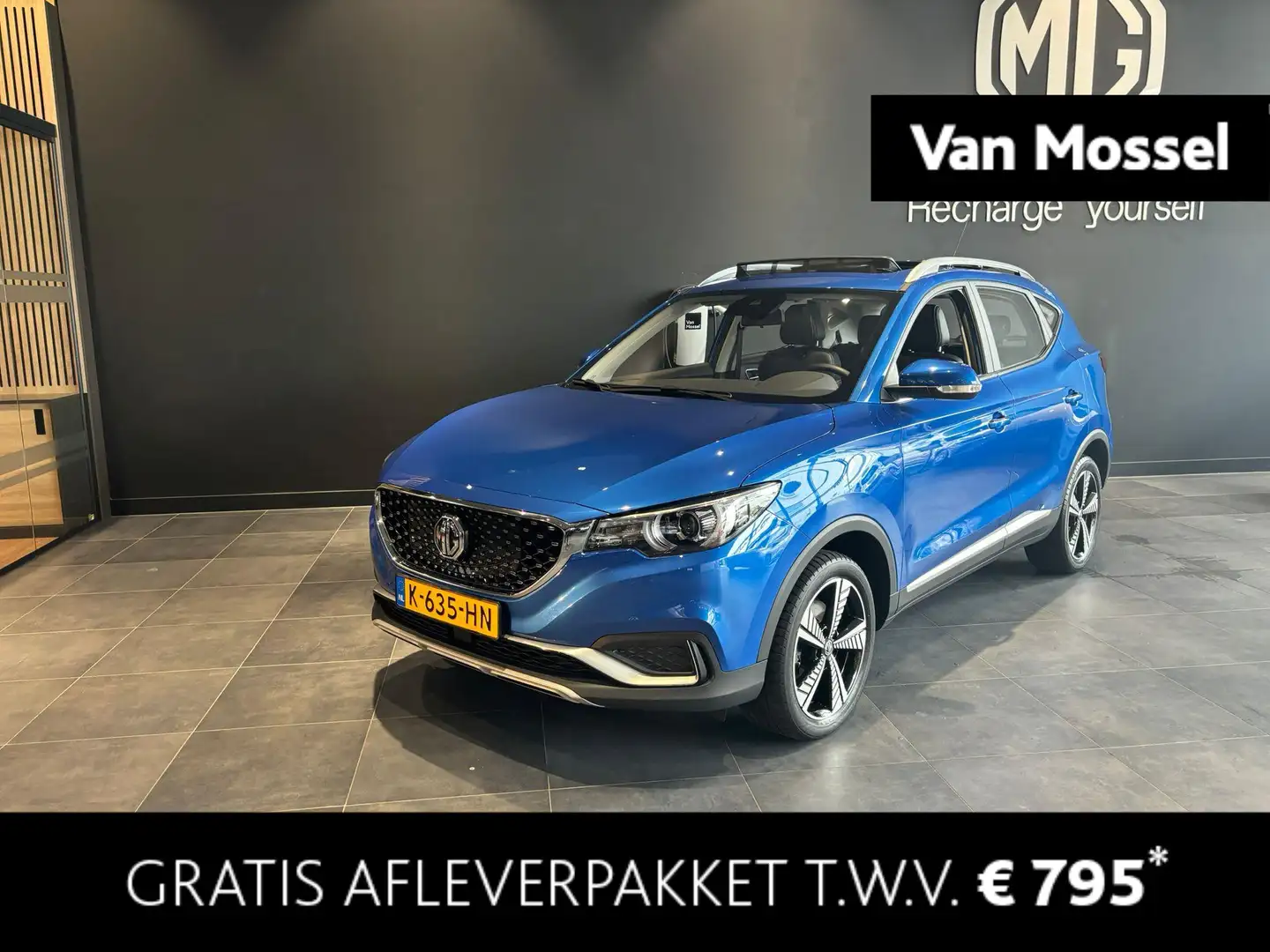 MG ZS EV Luxury | 1e-Eigenaar | Panoramadak | Navi | App Blauw - 1