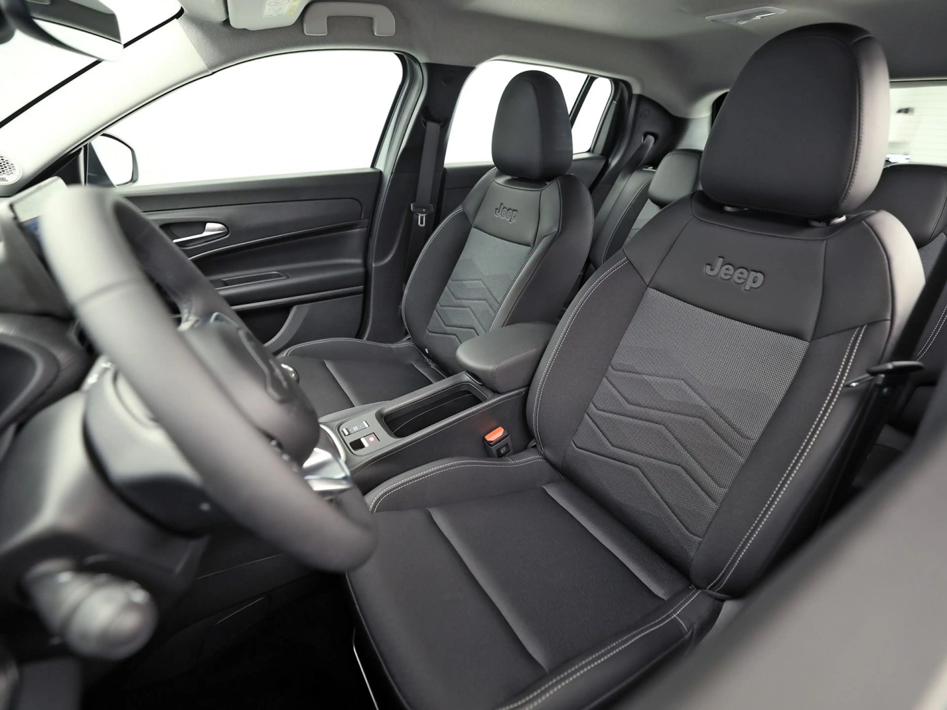 Jeep Avenger 1.2 Longitude (VIRTUAL COCKPIT, APPLE CARPLAY, 360 — photo 13