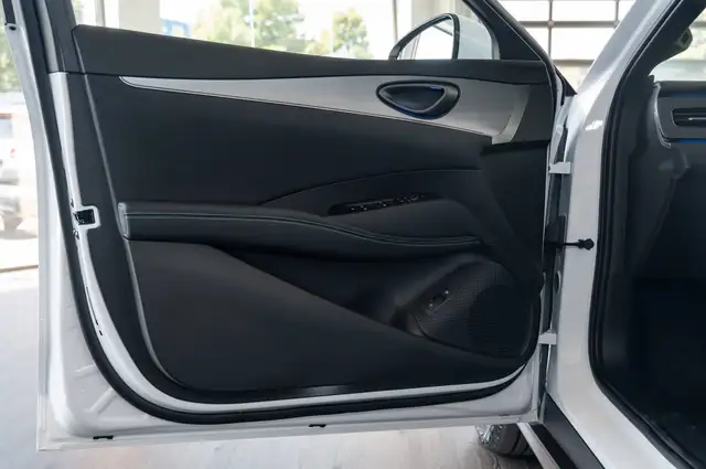 Byd Seal view 13