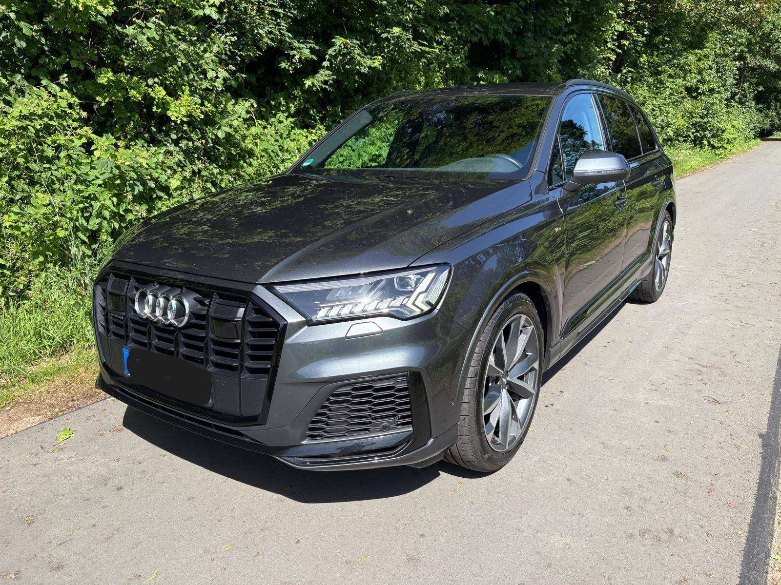 Second hand Audi Q7 3.0