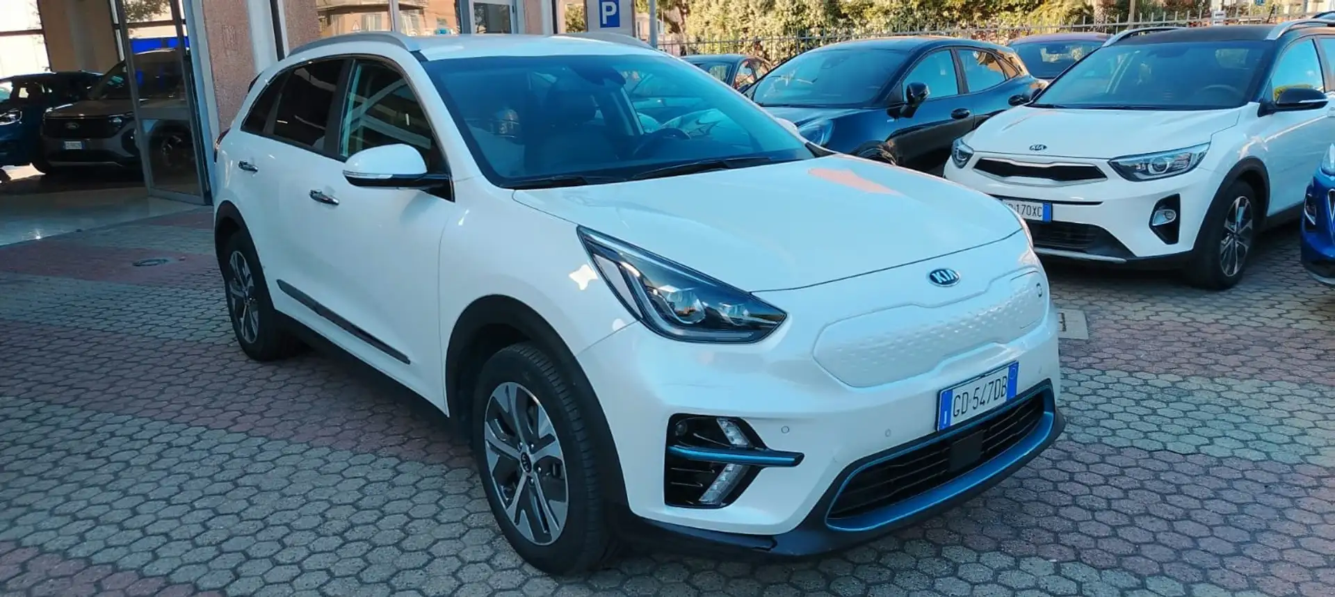 Kia e-Niro Niro EV 64,8 kWh Evolution s/Premium Pack Bianco - 2