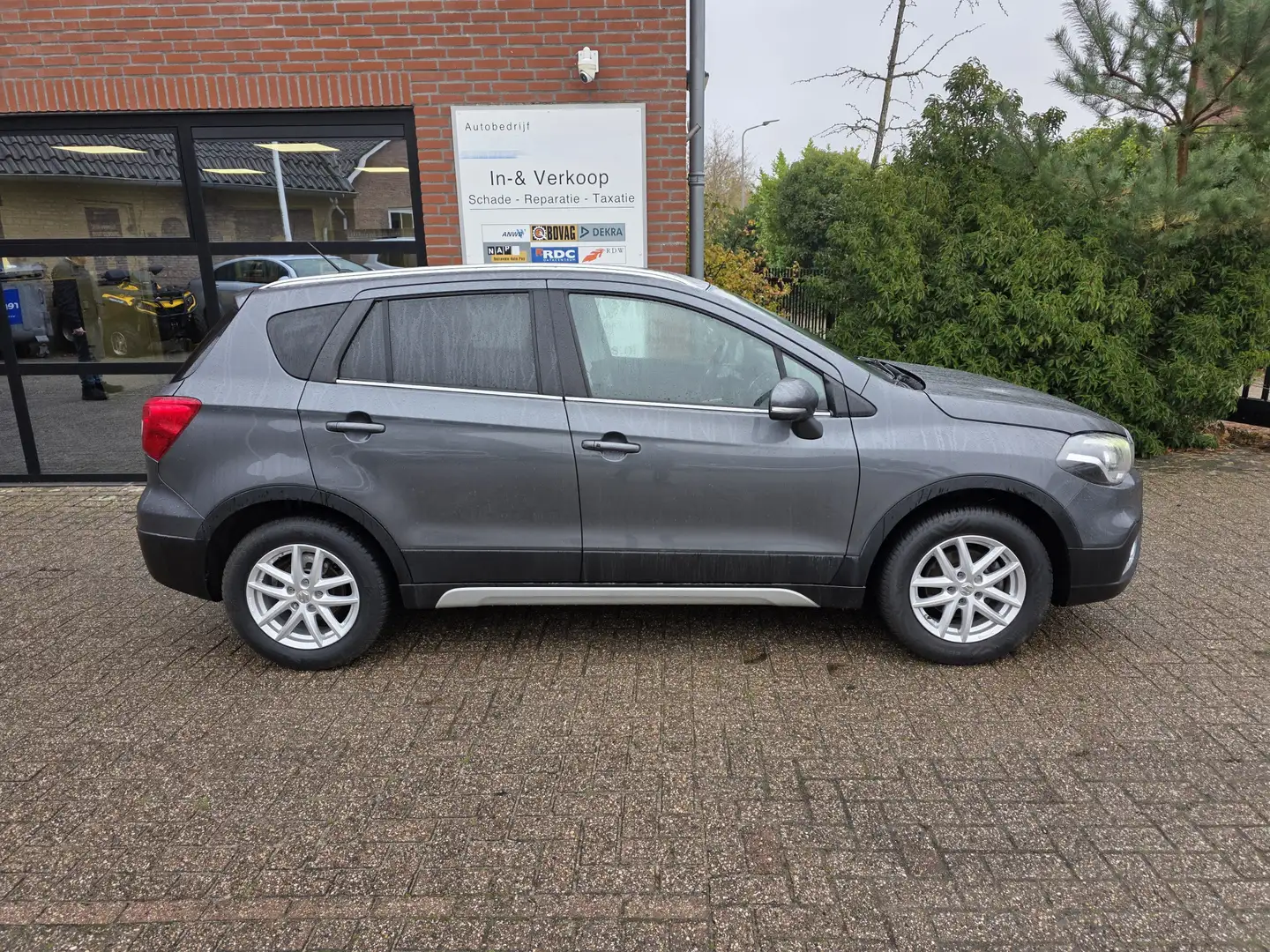 Suzuki SX4 S-Cross 1.0 Select Allgrip | 4x4 | Clima | Cruise Grijs - 2