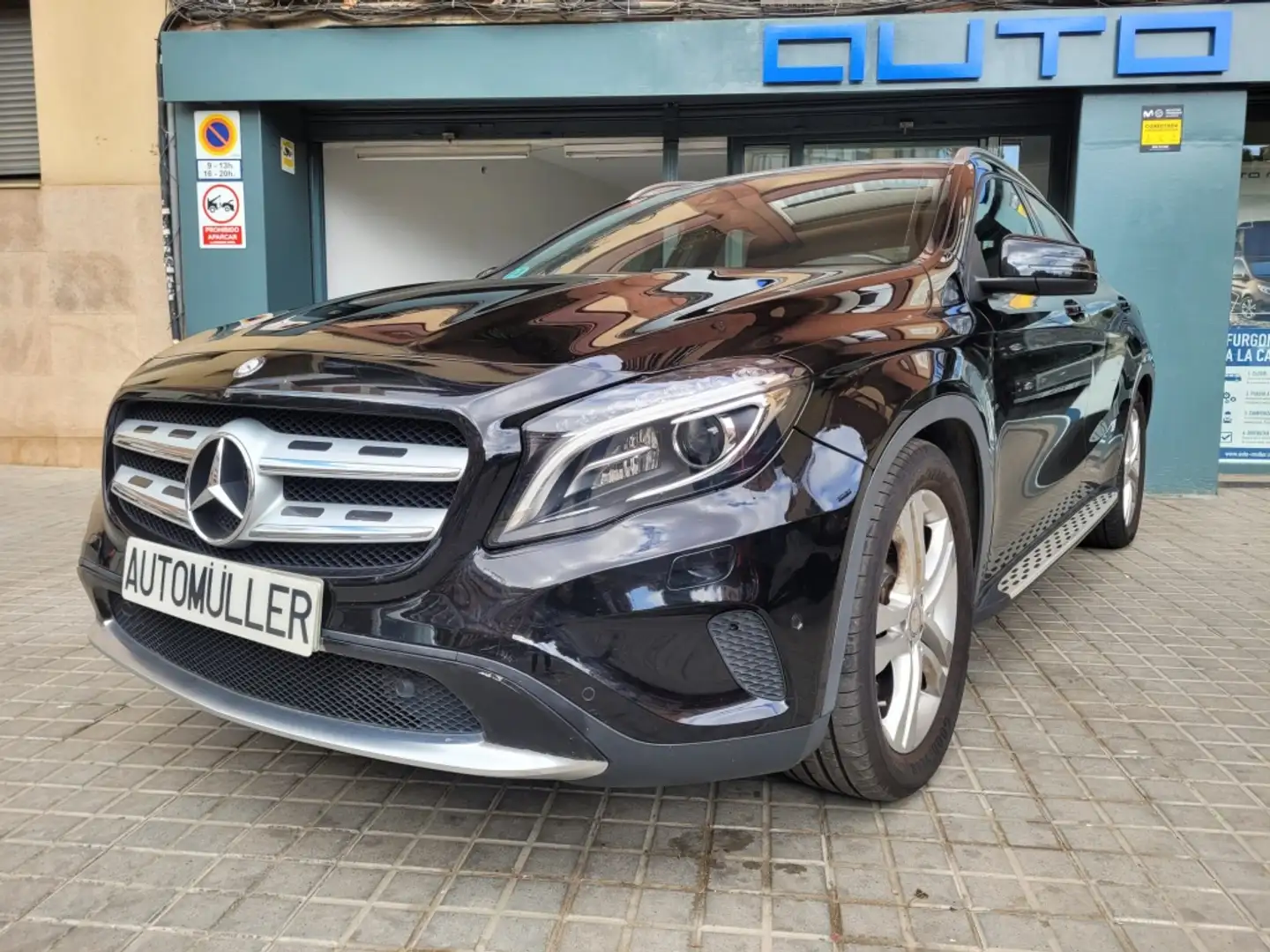 Mercedes-Benz GLA 250 Style 4Matic 7G-DCT Nero - 1