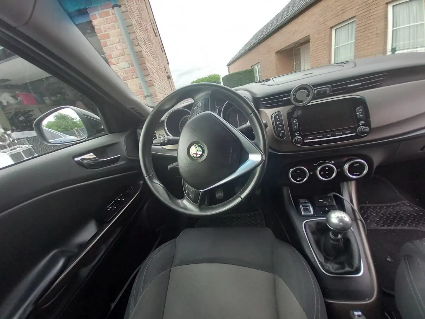 Alfa Romeo Giulietta 1.6 JTDm Exclusive euro 6 - 1