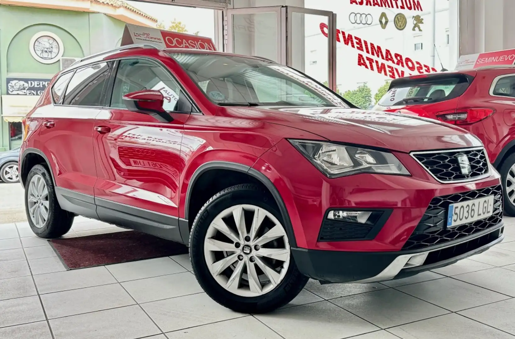 SEAT Ateca 1.6TDI CR S&S Ecomotive Reference Rojo - 1