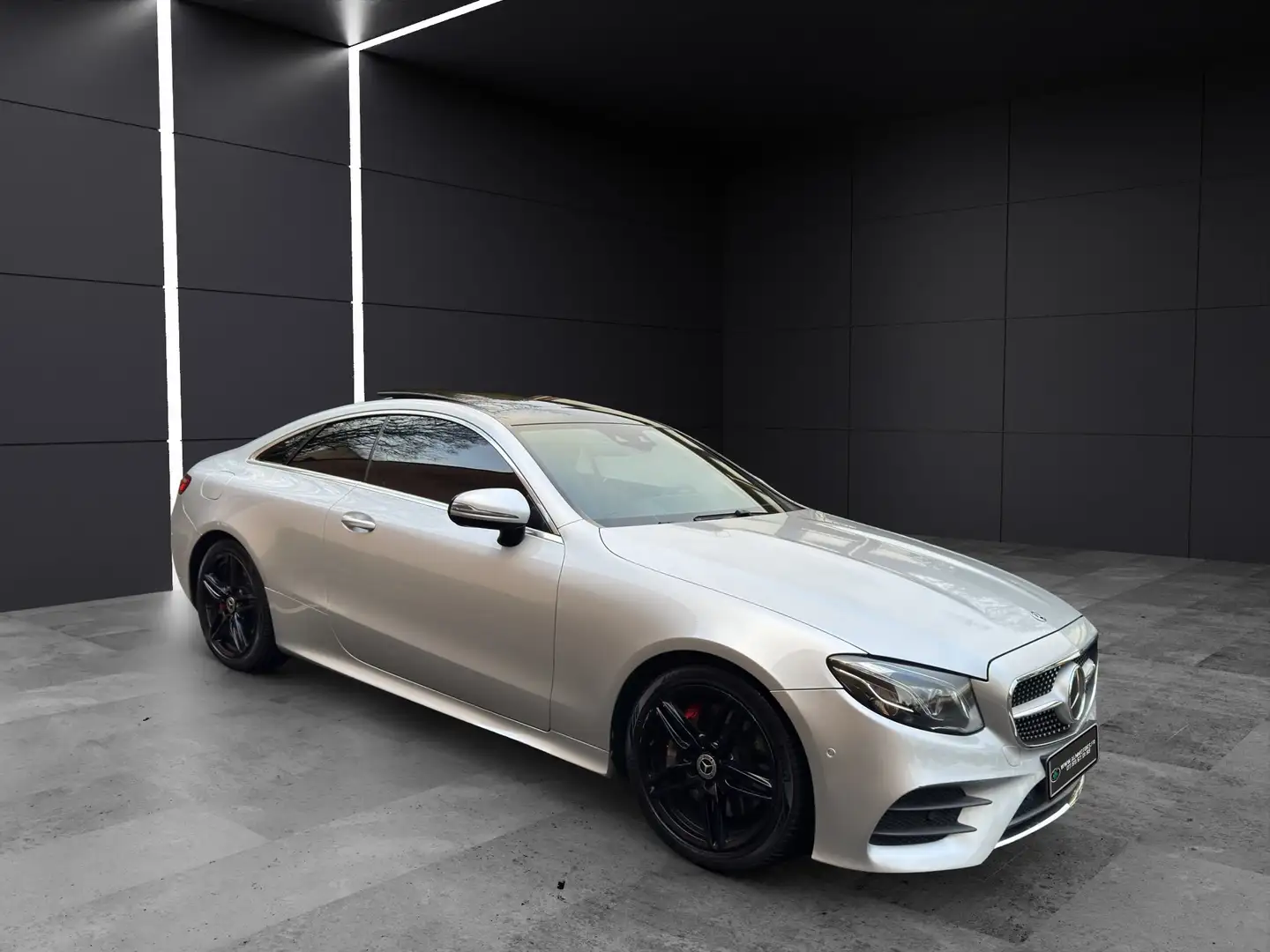 Mercedes-Benz E 350 Classe Coupé d 9G-Tronic Pack AMG Ezüst - 1