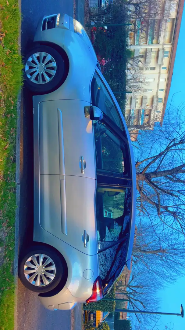 Citroen C4 Picasso HDi 112 FAP Exclusive - 2