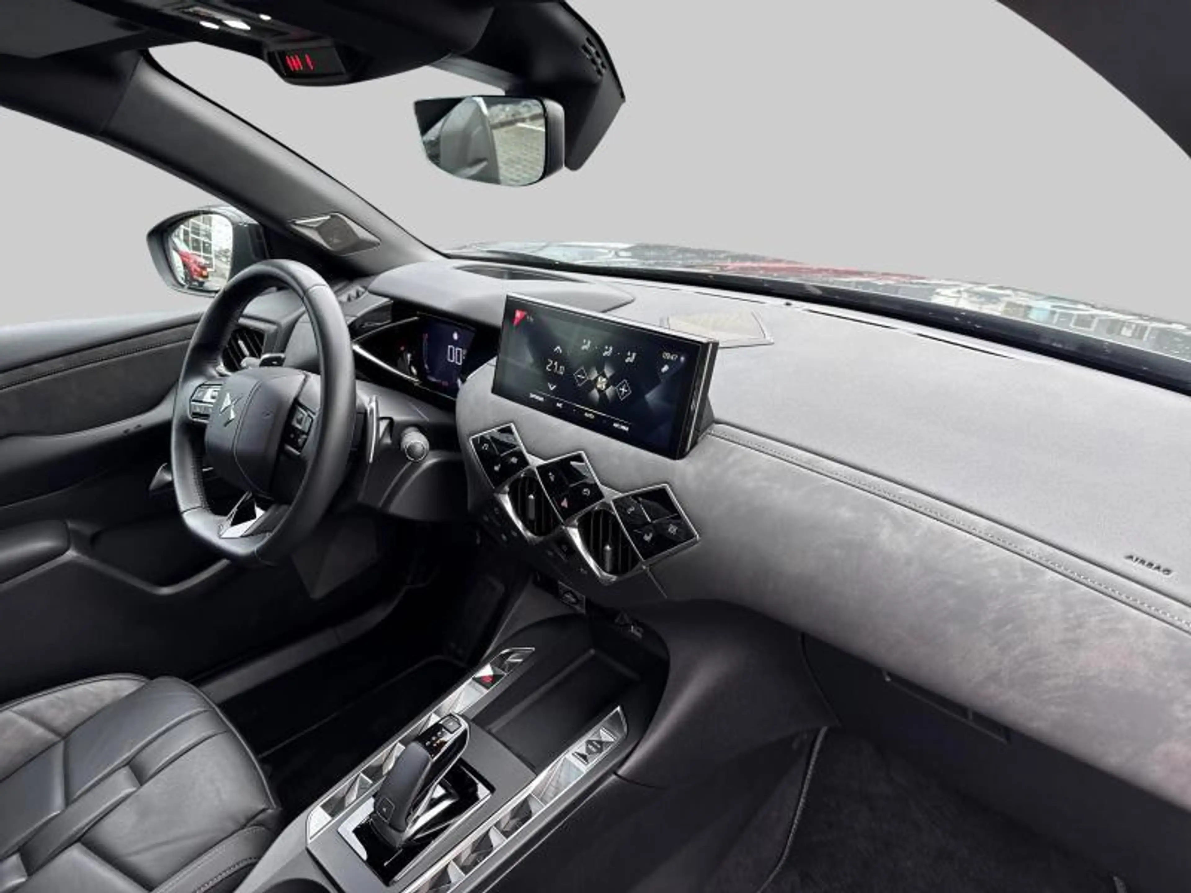 DS Automobiles DS 3 Crossback Rivoli EAT8 — photo 14