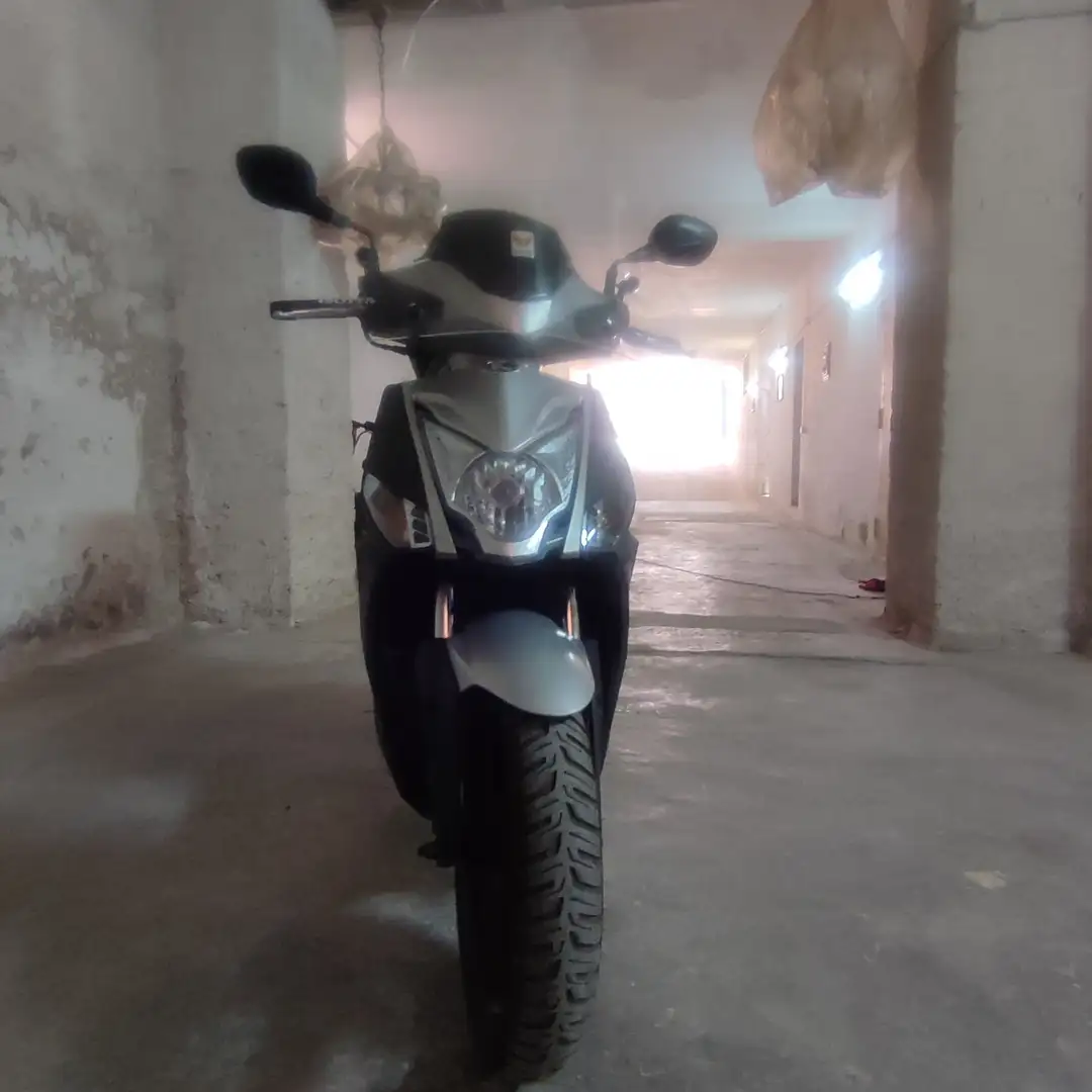 Kymco Agility 200 R16+ Grigio - 1