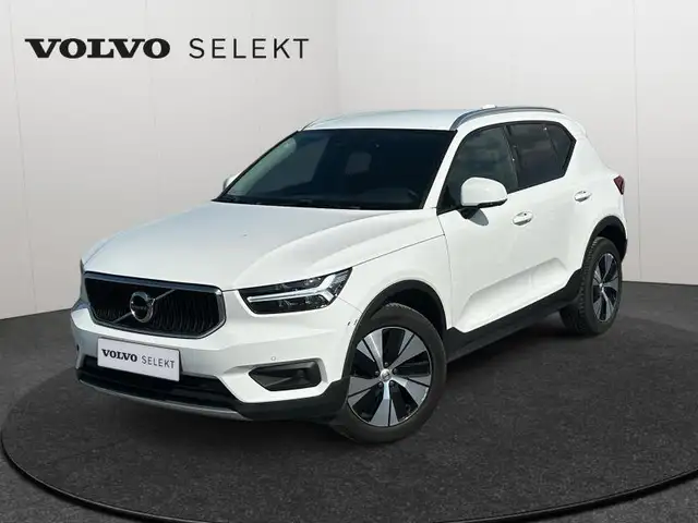 Volvo XC40 T3 Momentum Pro / Essence