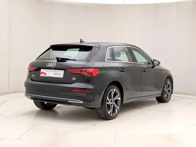 Audi A3 view 4
