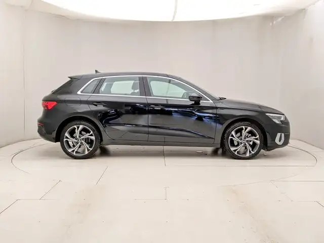 Audi A3 view 3