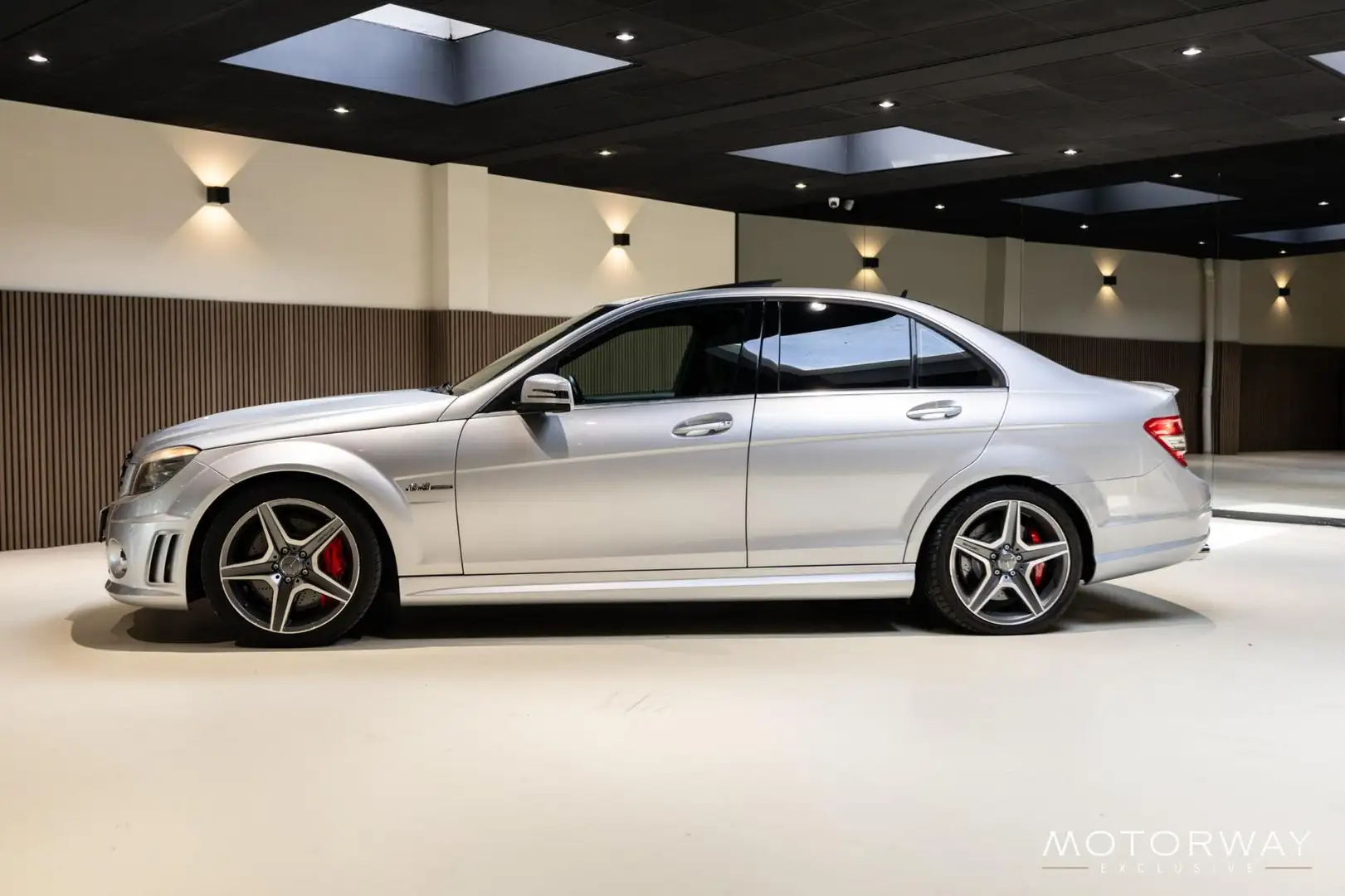 Mercedes-Benz C 63 AMG W204|SCHUIFDAK|LEER|AUTOMAAT|CAMERA|YOUNGTIMER Grijs - 2