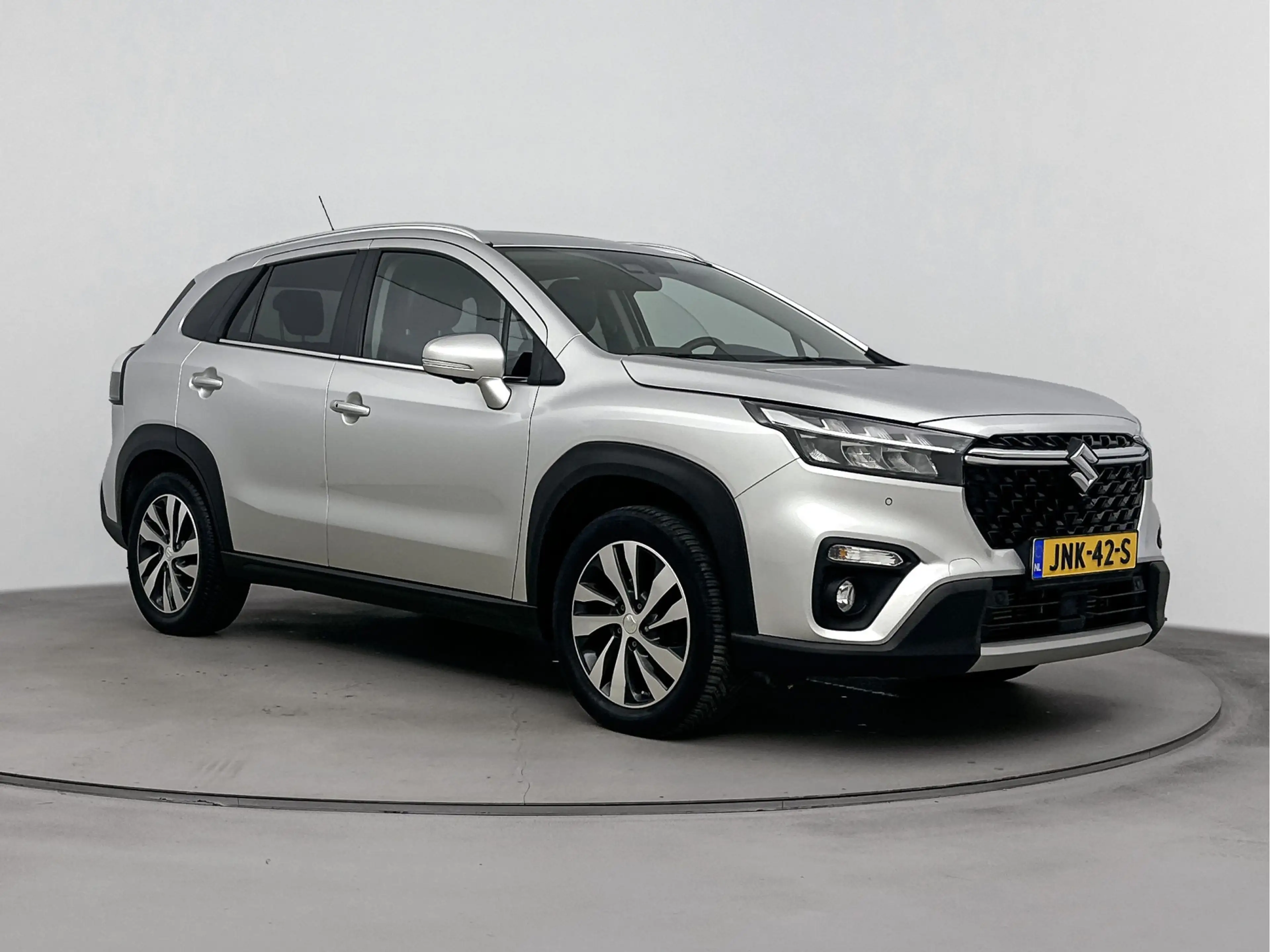 Suzuki S-Cross 1.4 Boosterjet Style Smart Hybrid | Elektrisch gla — photo 11
