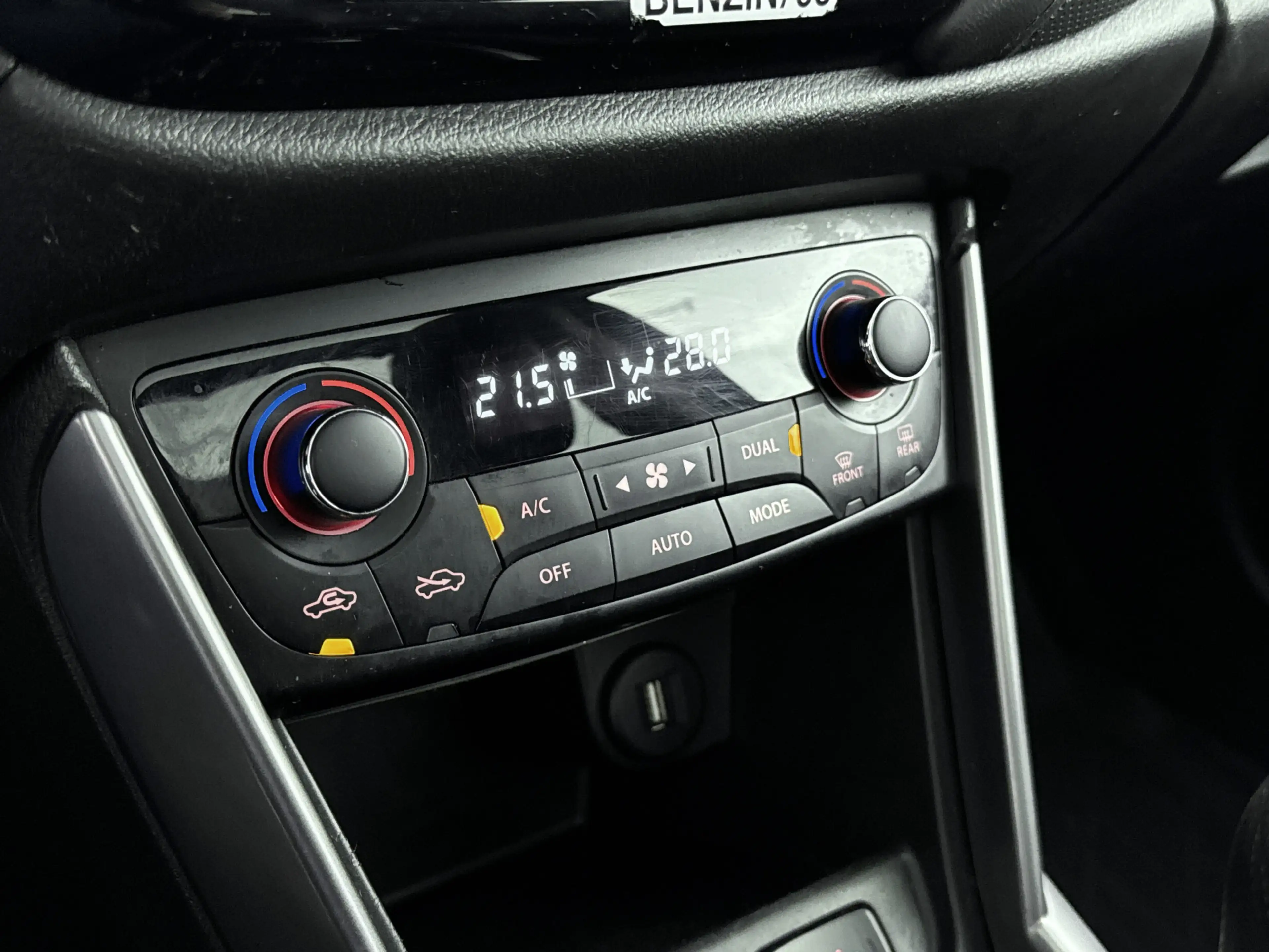 Suzuki S-Cross 1.4 Boosterjet Style Smart Hybrid | Elektrisch gla — photo 8