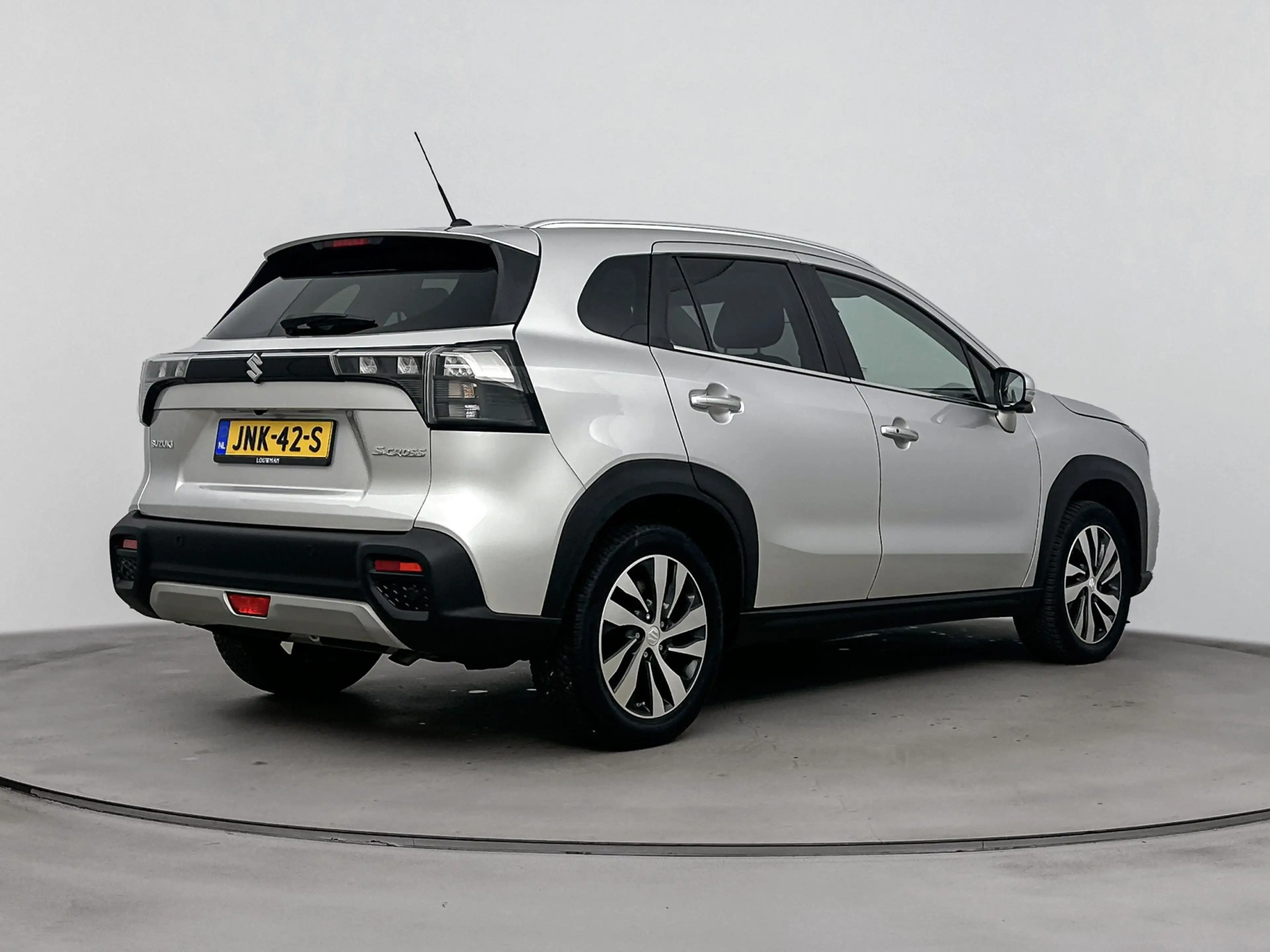 Suzuki S-Cross 1.4 Boosterjet Style Smart Hybrid | Elektrisch gla — photo 2