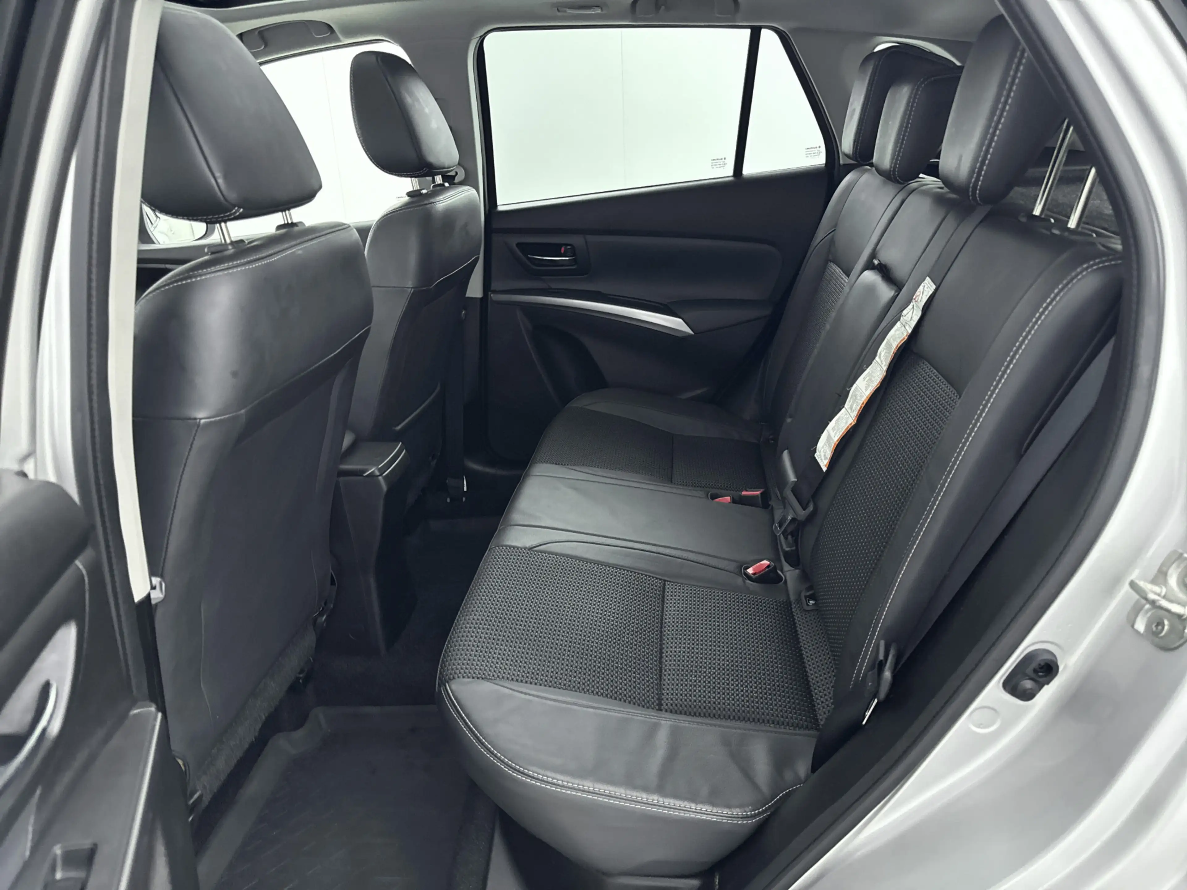 Suzuki S-Cross 1.4 Boosterjet Style Smart Hybrid | Elektrisch gla — photo 14
