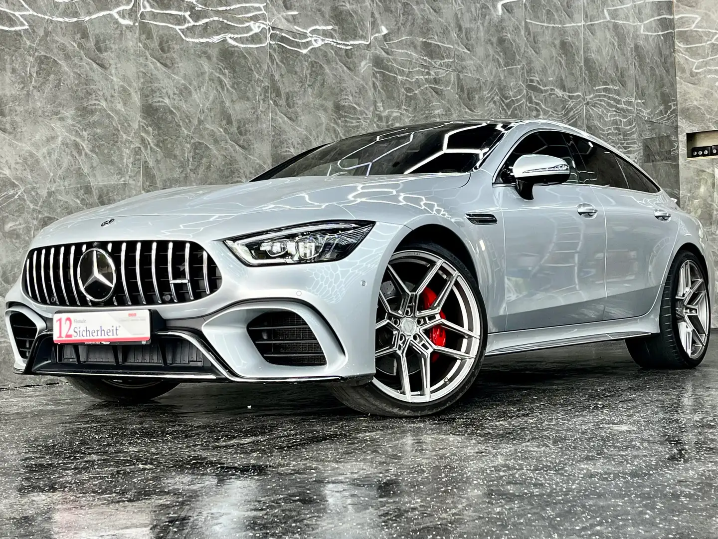 Mercedes-Benz AMG GT 63 4Matic+ (290.688) Grijs - 1